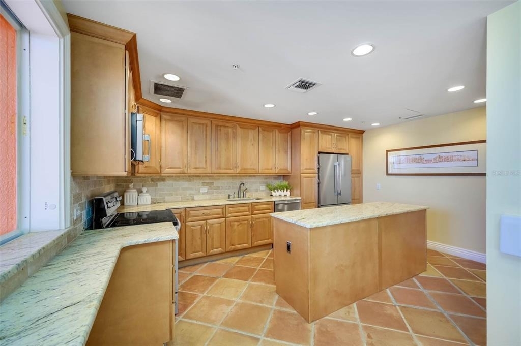 16550 Gulf Boulevard - Photo 54