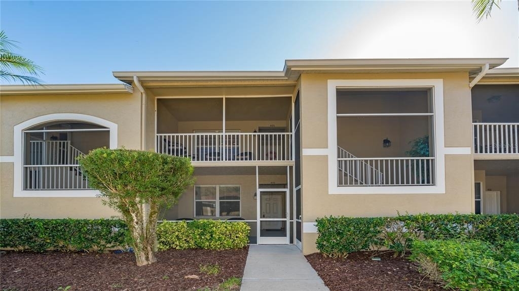 5241 Mahogany Run Avenue - Photo 4