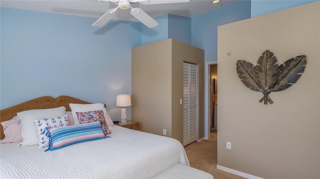 5241 Mahogany Run Avenue - Photo 18