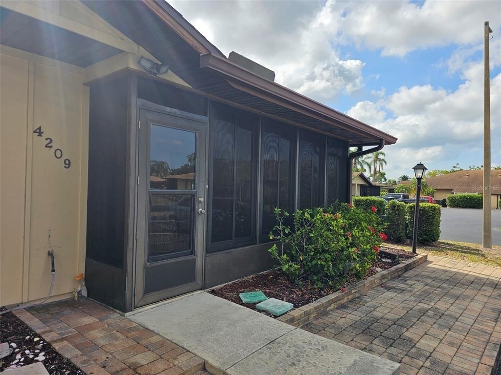 4209 66th Street Circle W - Photo 0