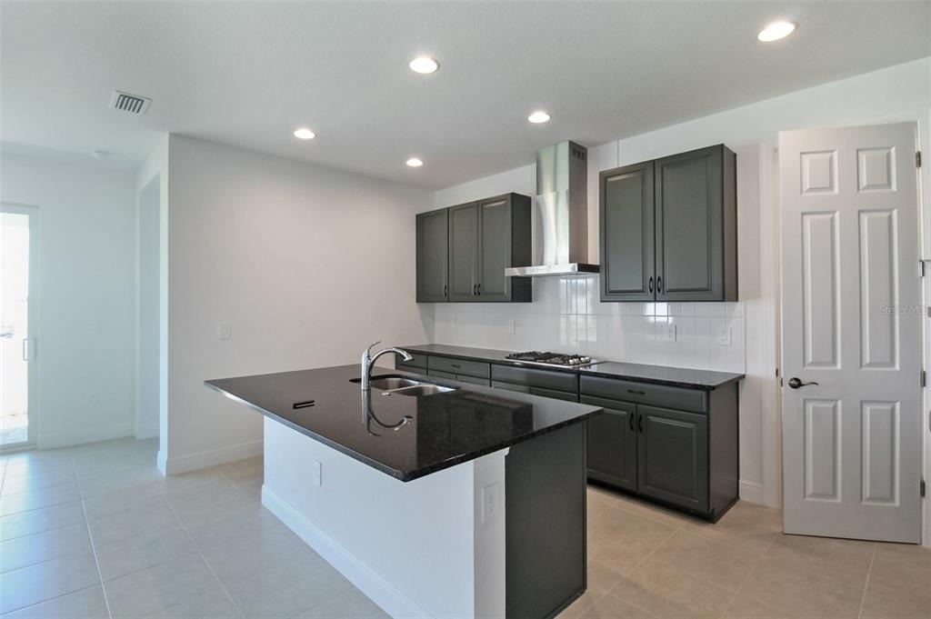 17212 Luminous Avenue - Photo 20