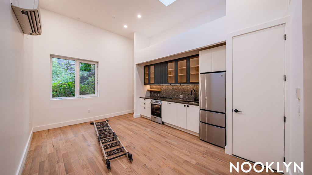 228 North 7th Street - Photo 4