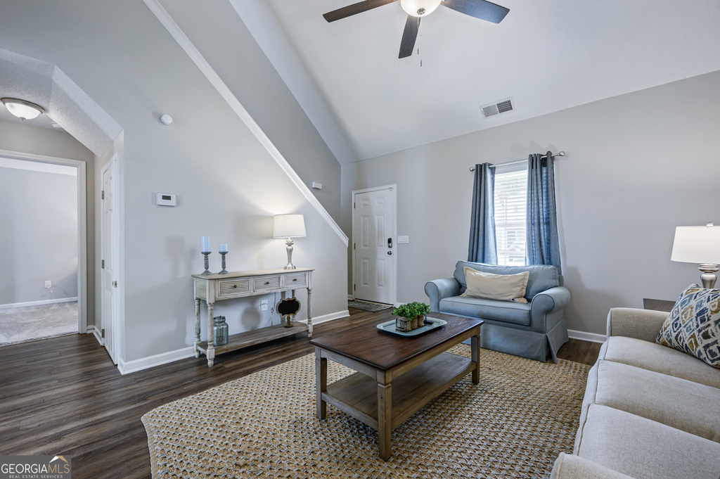 31 Middleton Court - Photo 5