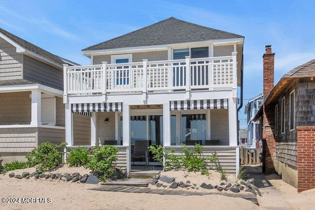 157 Beach Front - Photo 0