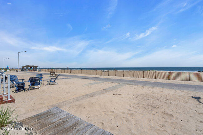 157 Beach Front - Photo 40