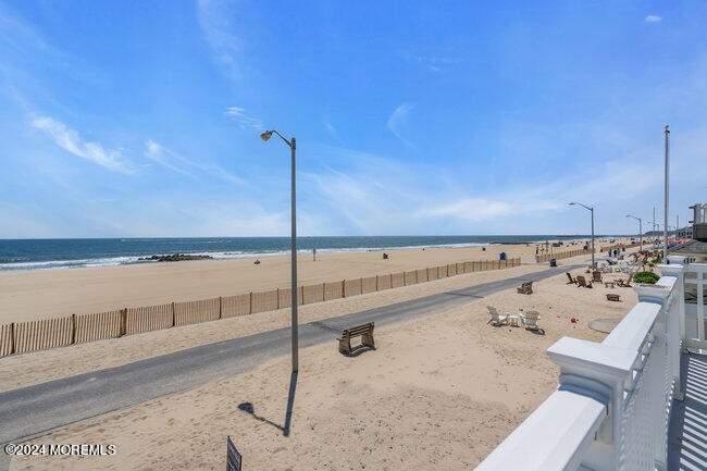 157 Beach Front - Photo 37