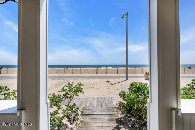 157 Beach Front - Photo 39