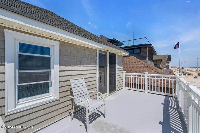 157 Beach Front - Photo 35