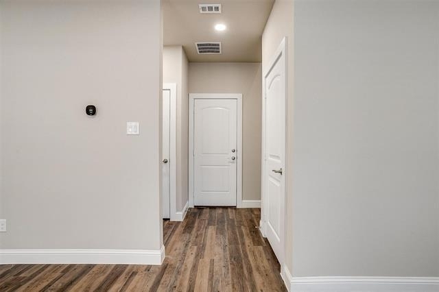 544 Lake Point Drive - Photo 4