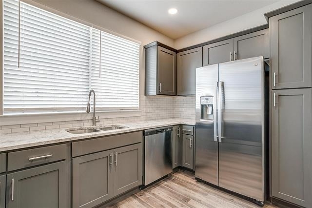 544 Lake Point Drive - Photo 13