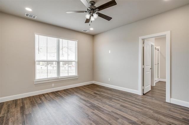 544 Lake Point Drive - Photo 15