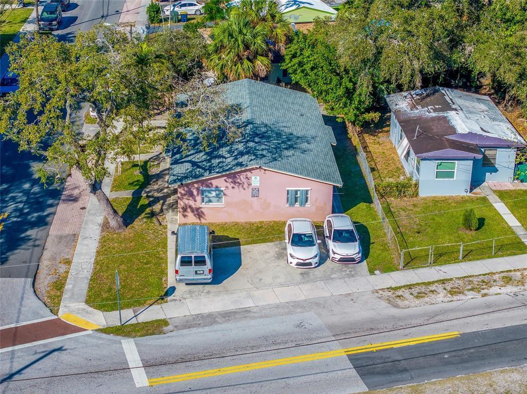 6 Sw 7th Avenue - Photo 2