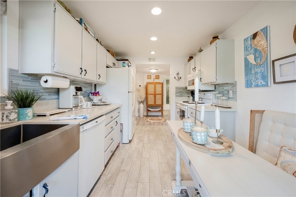 68 Corniche Drive - Photo 14