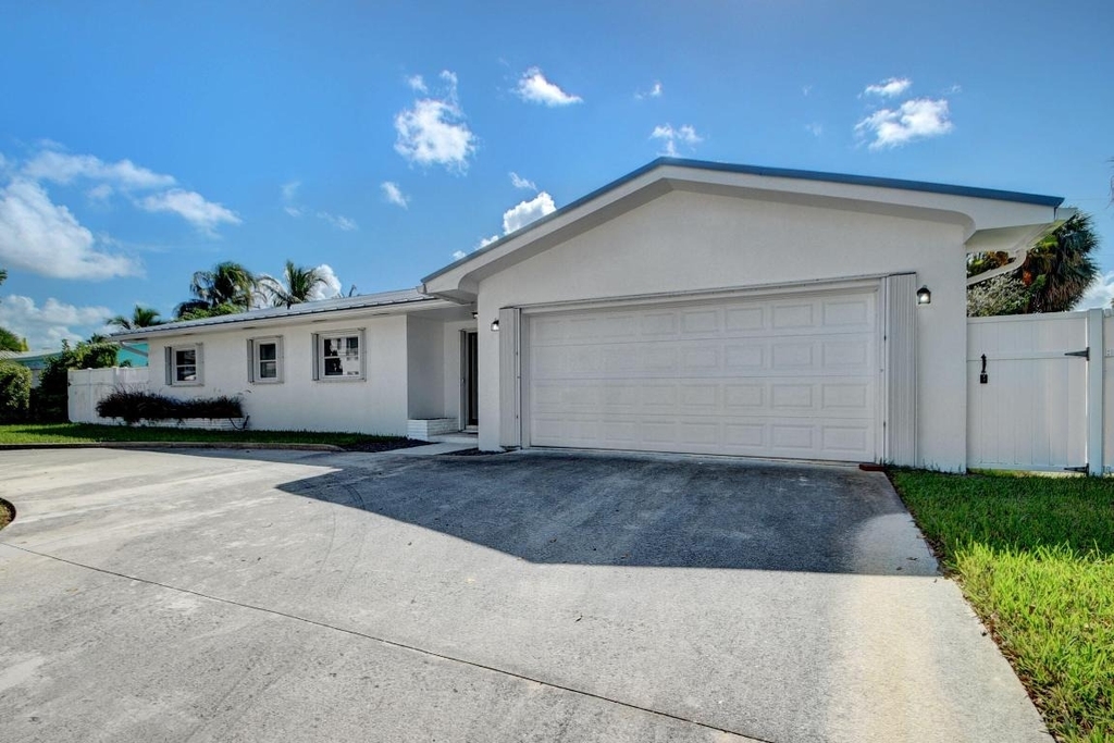 1171 Bimini Lane - Photo 44