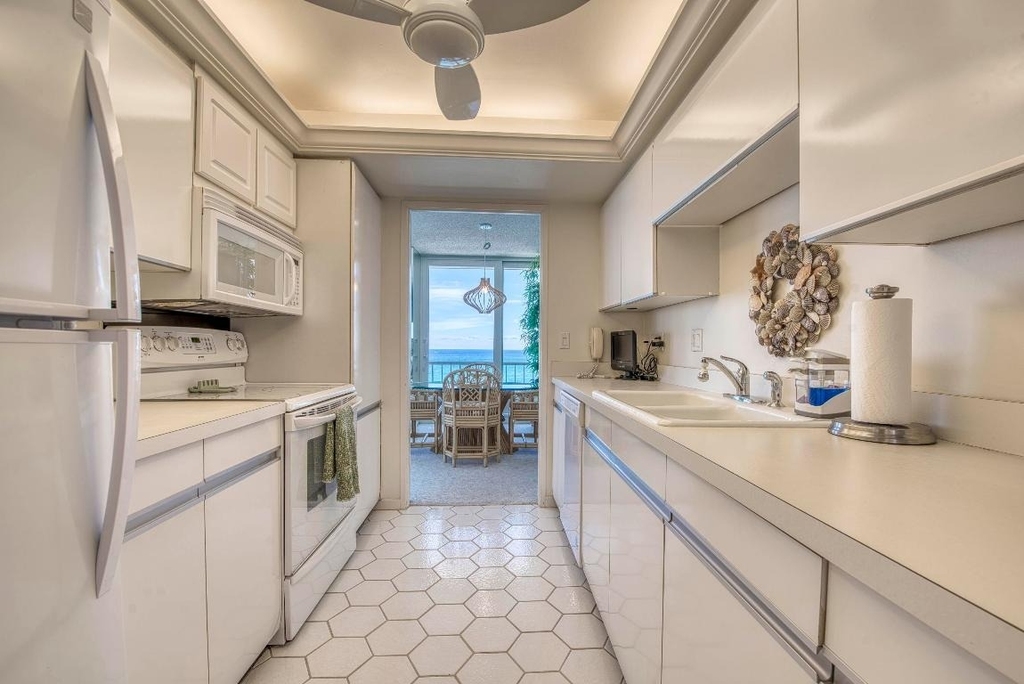 5540 N Ocean Drive - Photo 17