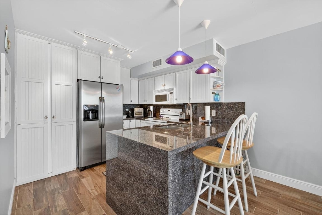 2355 Ne Ocean Boulevard - Photo 10