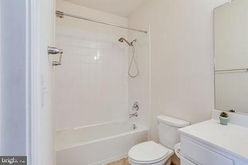 612 Totten Place Ne - Photo 6