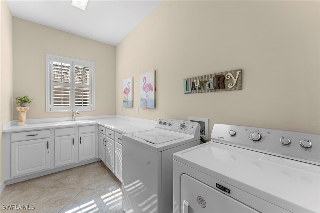 8838 Lely Island Circle - Photo 38