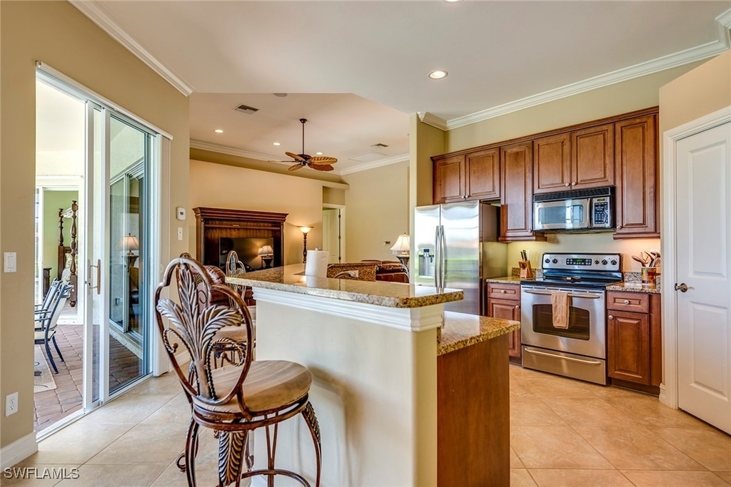 6065 Divot Court - Photo 4