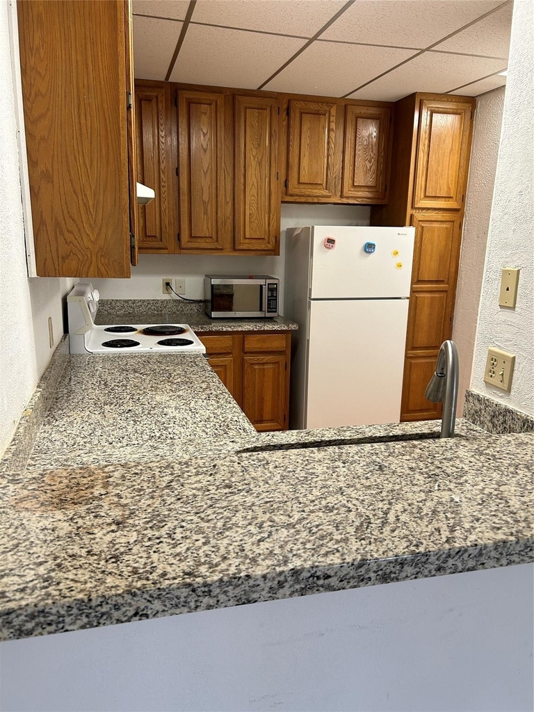 2213 S Braeswood Boulevard - Photo 5