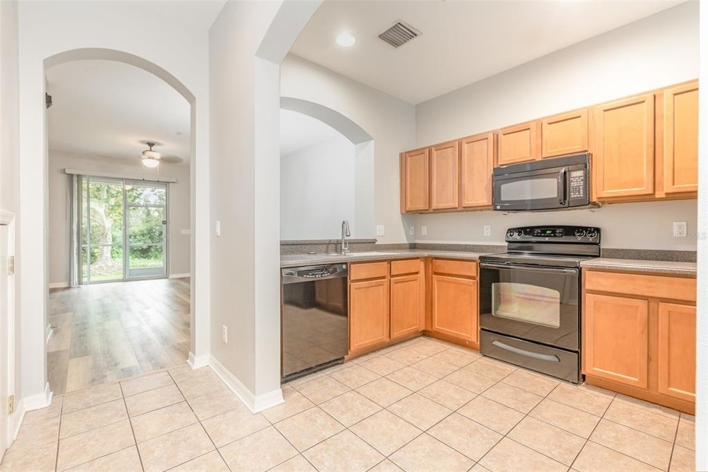 1125 Grantham Drive - Photo 10