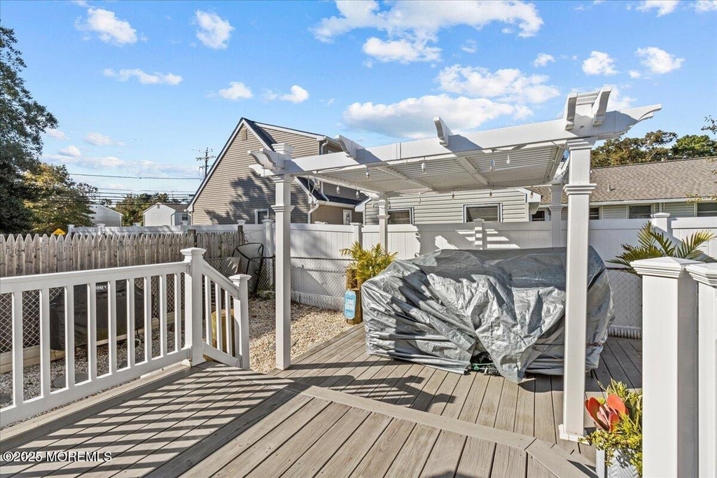 4 Cedar Crest Drive - Photo 18