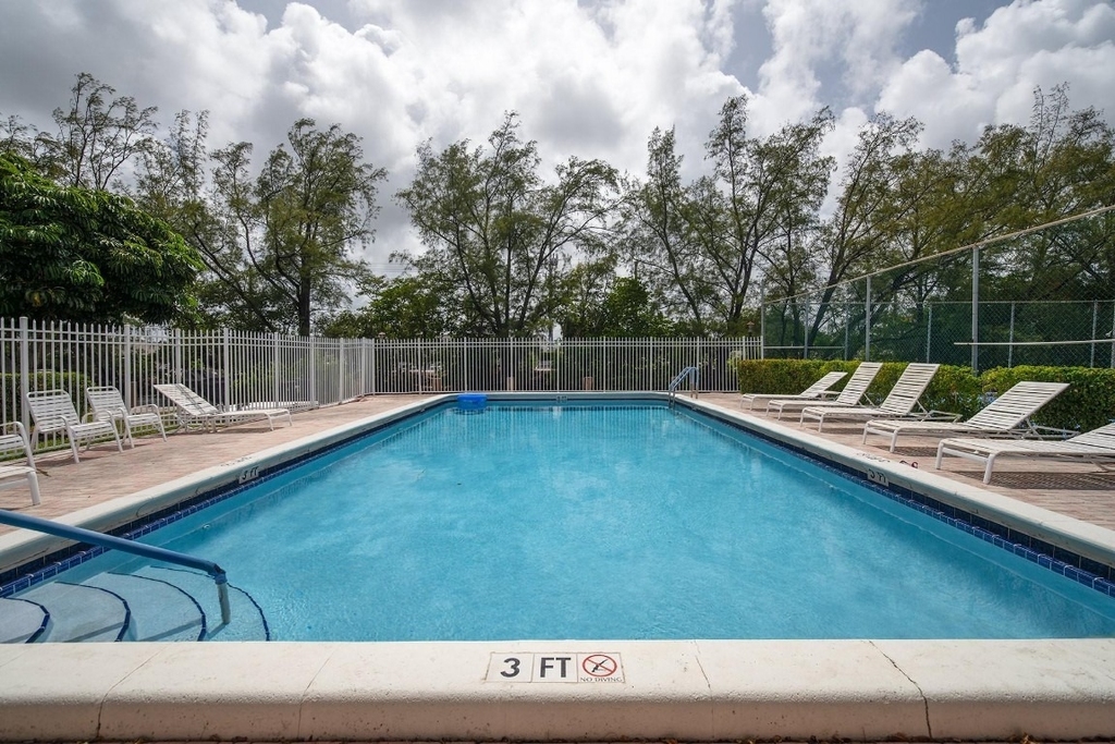 5951 Ne 14th Lane - Photo 4