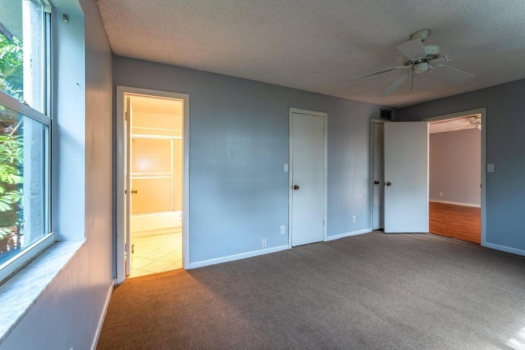 5951 Ne 14th Lane - Photo 19