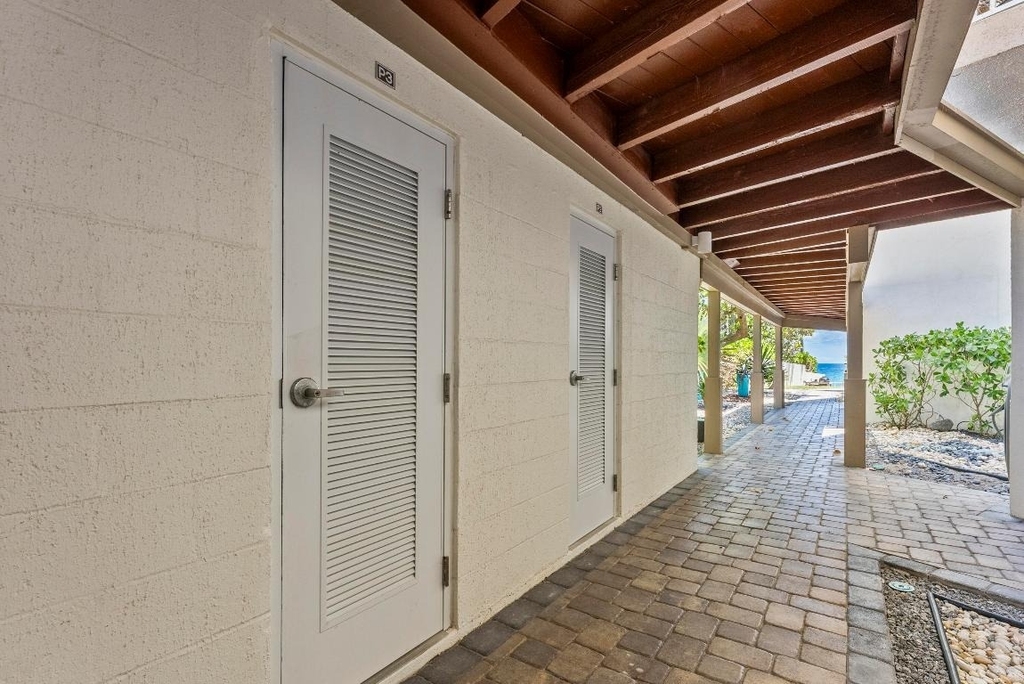 1203 Hillsboro Mile - Photo 24