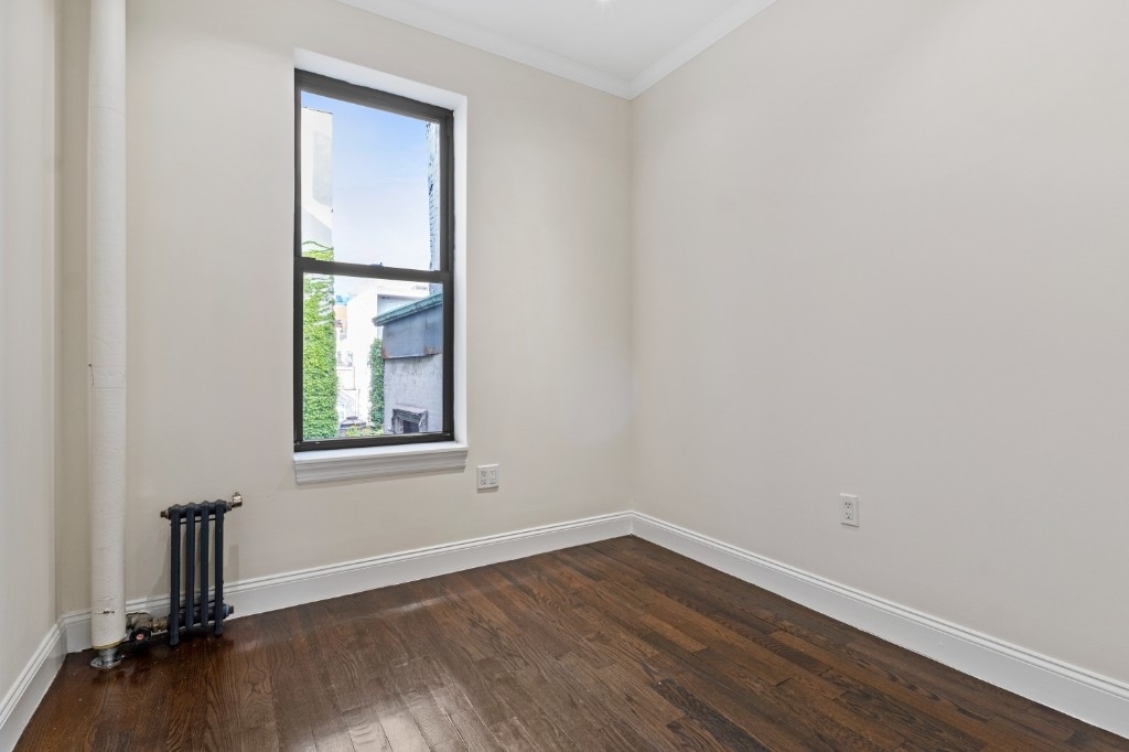 329 Union Street - Photo 3