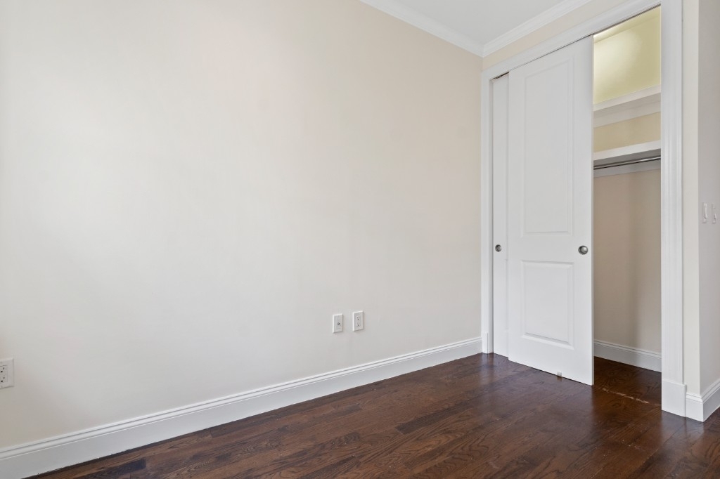 329 Union Street - Photo 5