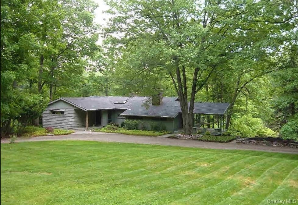 272 Drake Road - Photo 1
