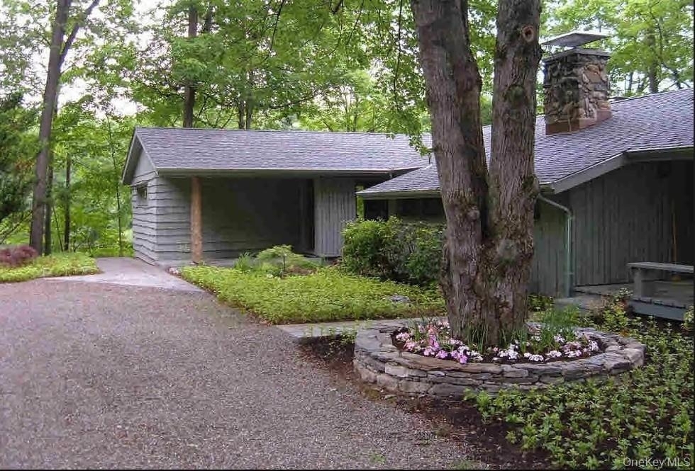 272 Drake Road - Photo 0