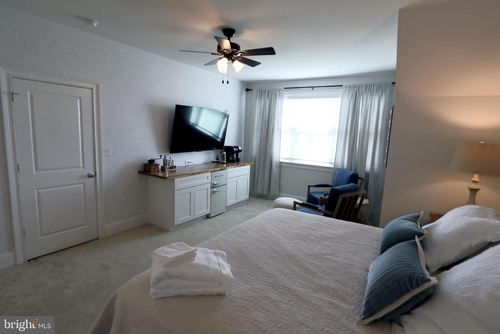 18834 Bethpage Drive - Photo 10