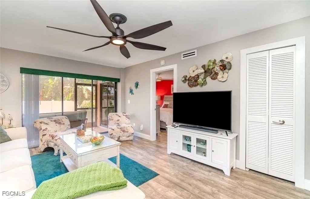 5255 Coronado Parkway - Photo 7