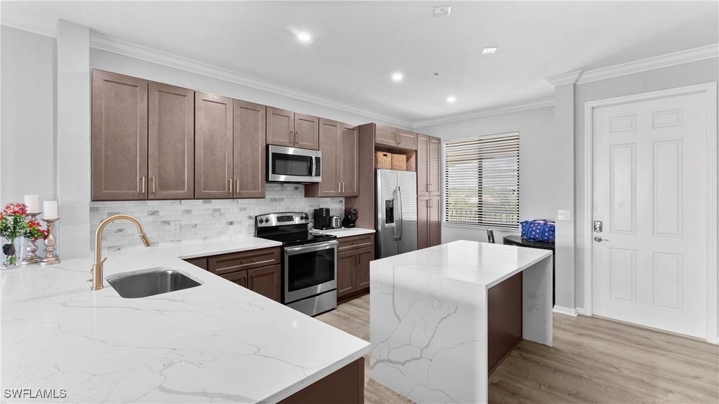 9727 Acqua Court - Photo 2