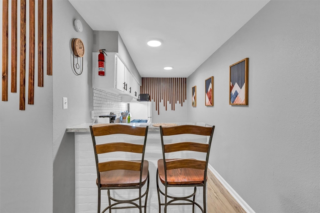 1840 Richmond Avenue - Photo 5