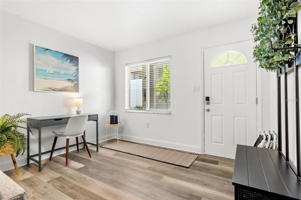 2704 2nd Street - Photo 2