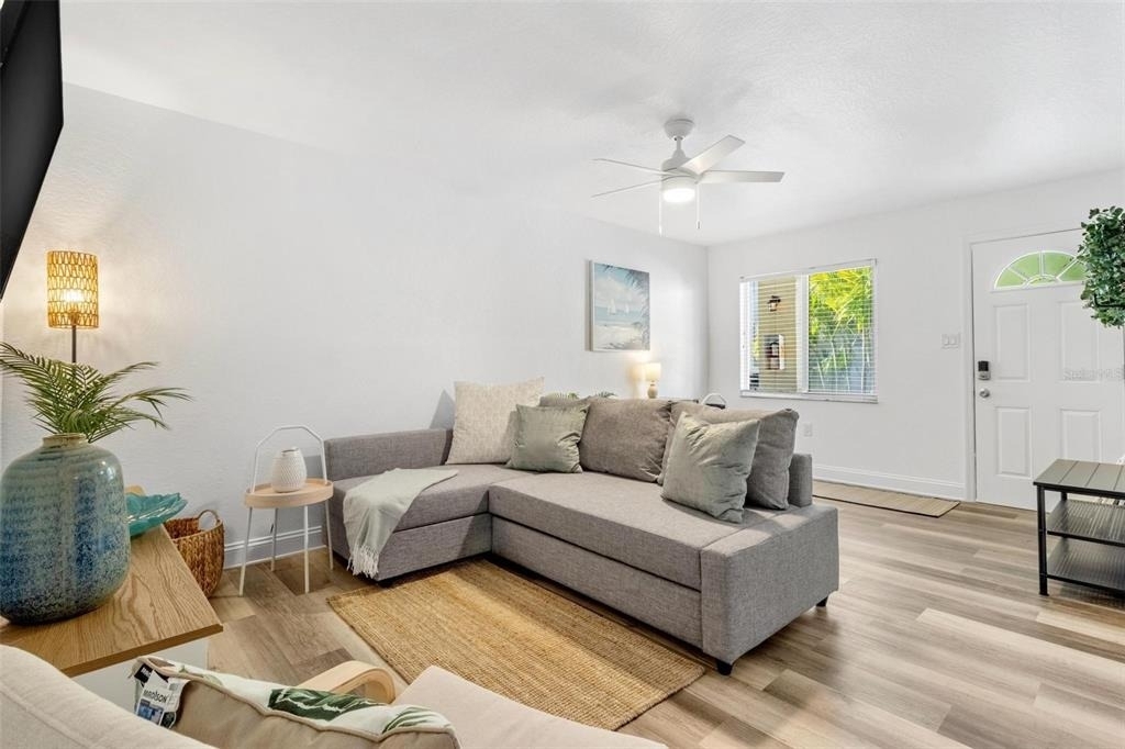 2704 2nd Street - Photo 3