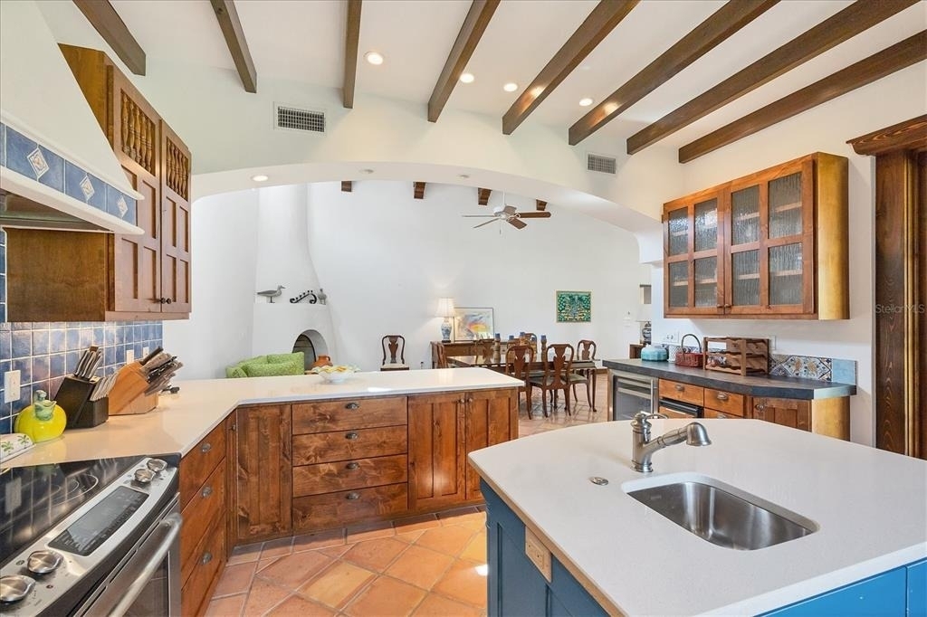 1021 10th Street W - Photo 12