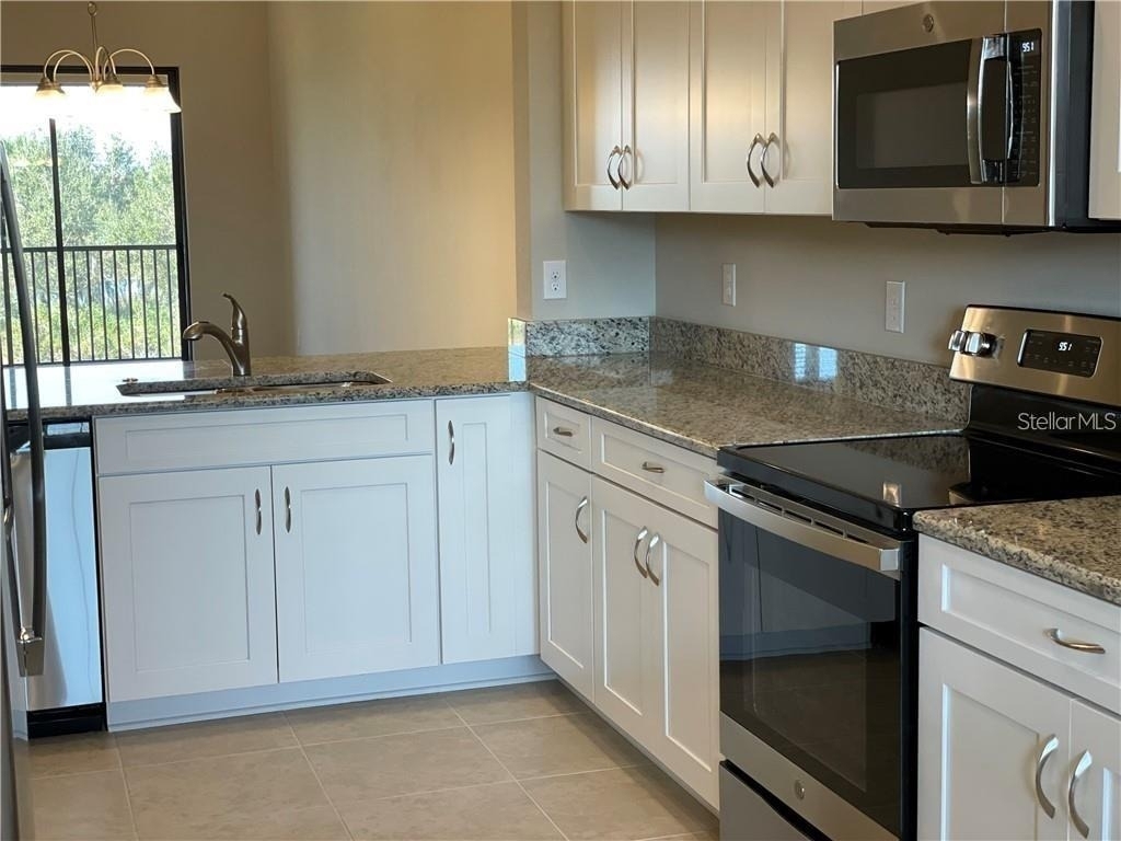 13823 Messina Loop - Photo 3