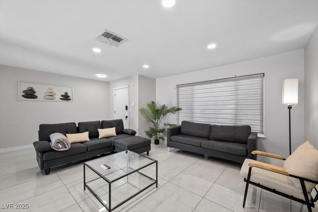 3618 Redwood Street - Photo 2