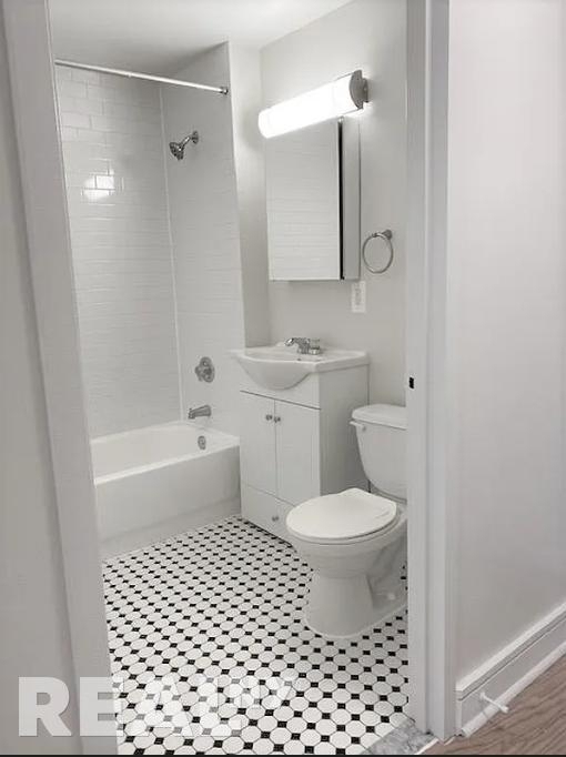 W 96th St - Photo 1