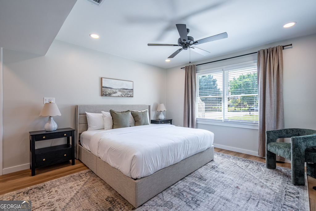 18 Huntcliff Drive - Photo 3