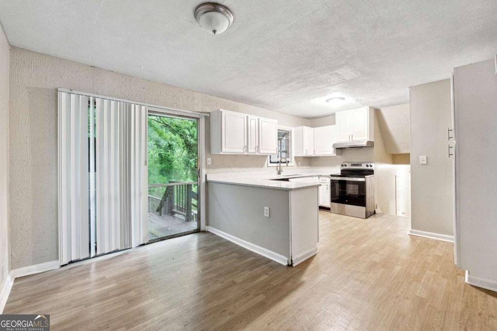 5786 Deerfield Trail - Photo 7