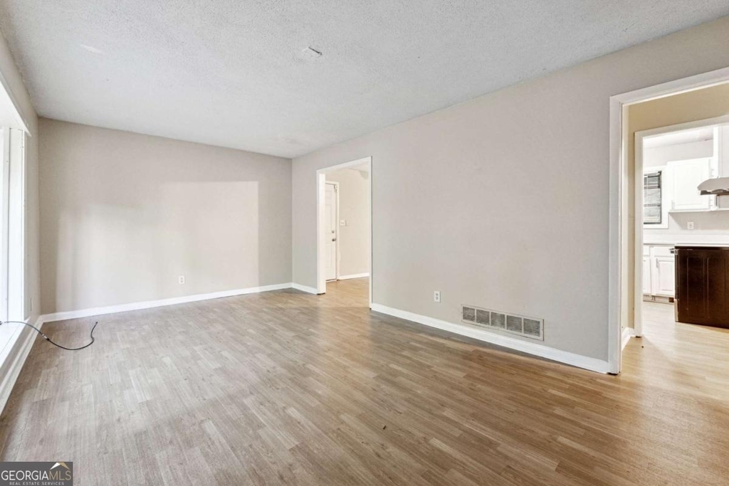 5786 Deerfield Trail - Photo 3
