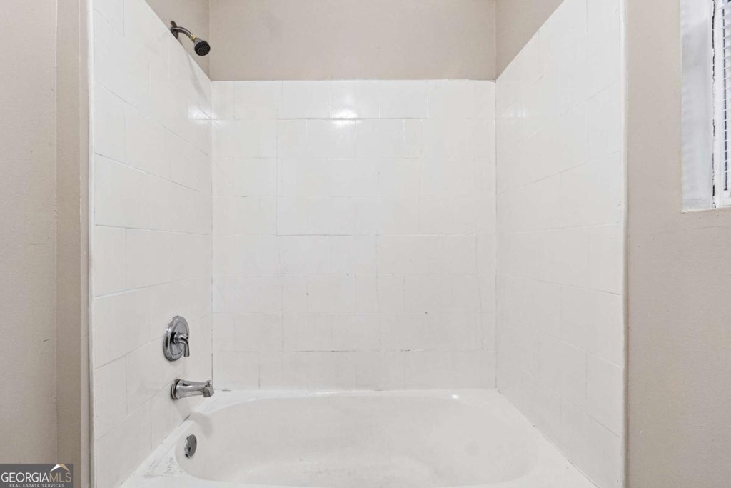 5786 Deerfield Trail - Photo 18
