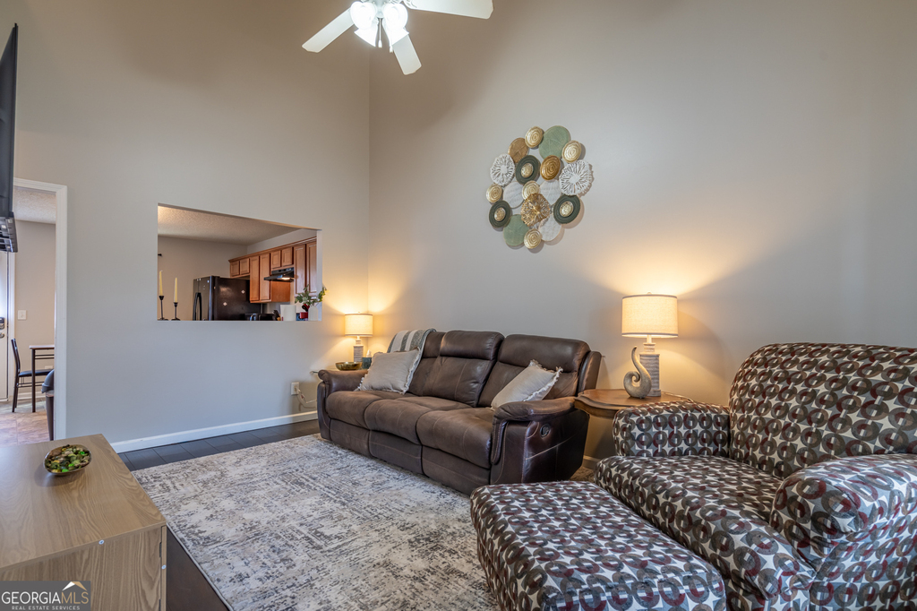 106 Middlebrook Drive - Photo 3