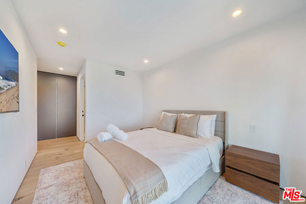 8800 Hollywood Boulevard - Photo 51