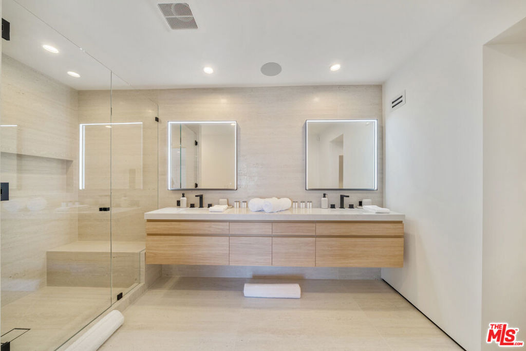 8800 Hollywood Boulevard - Photo 40